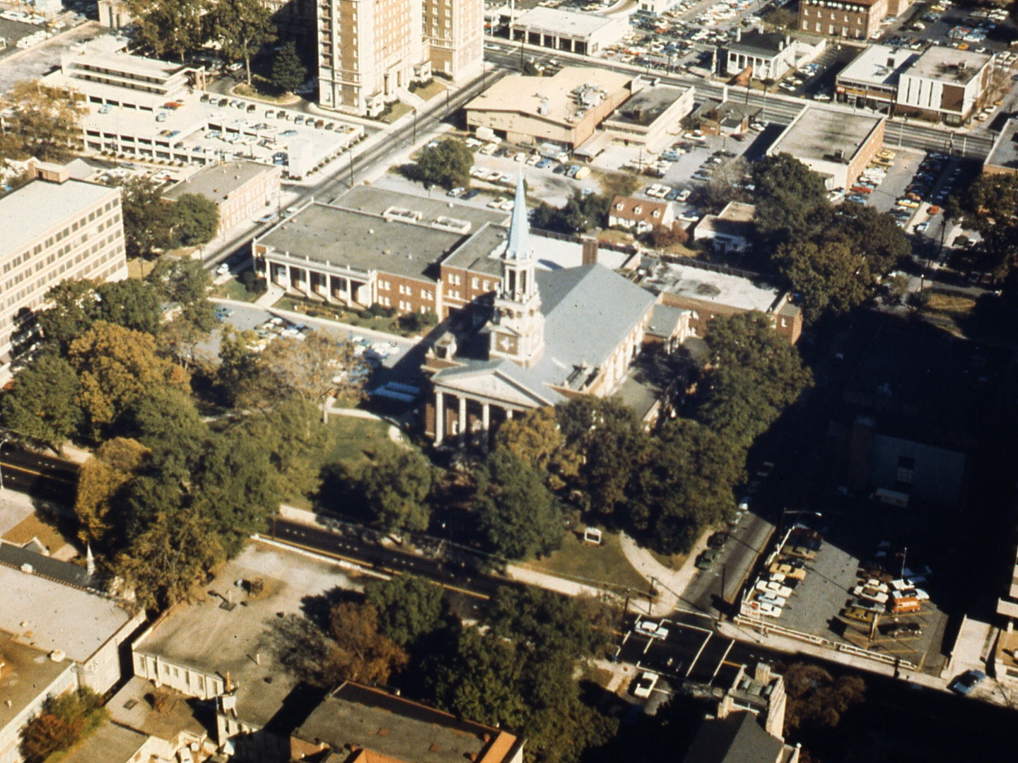First Baptist Atlanta Closes the Downtown Location